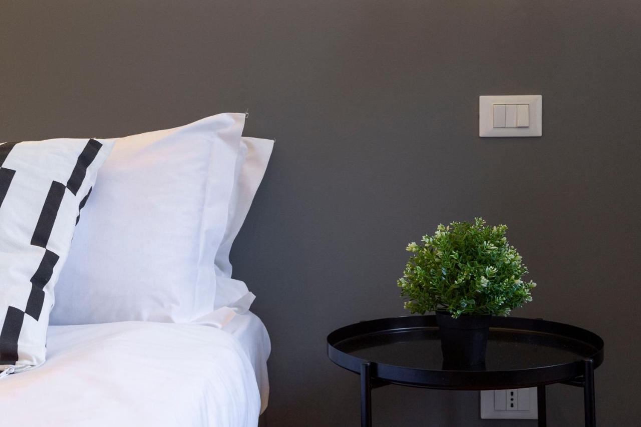Amazing Studio In The City Center + Wifi ตรีเอสเต ภายนอก รูปภาพ